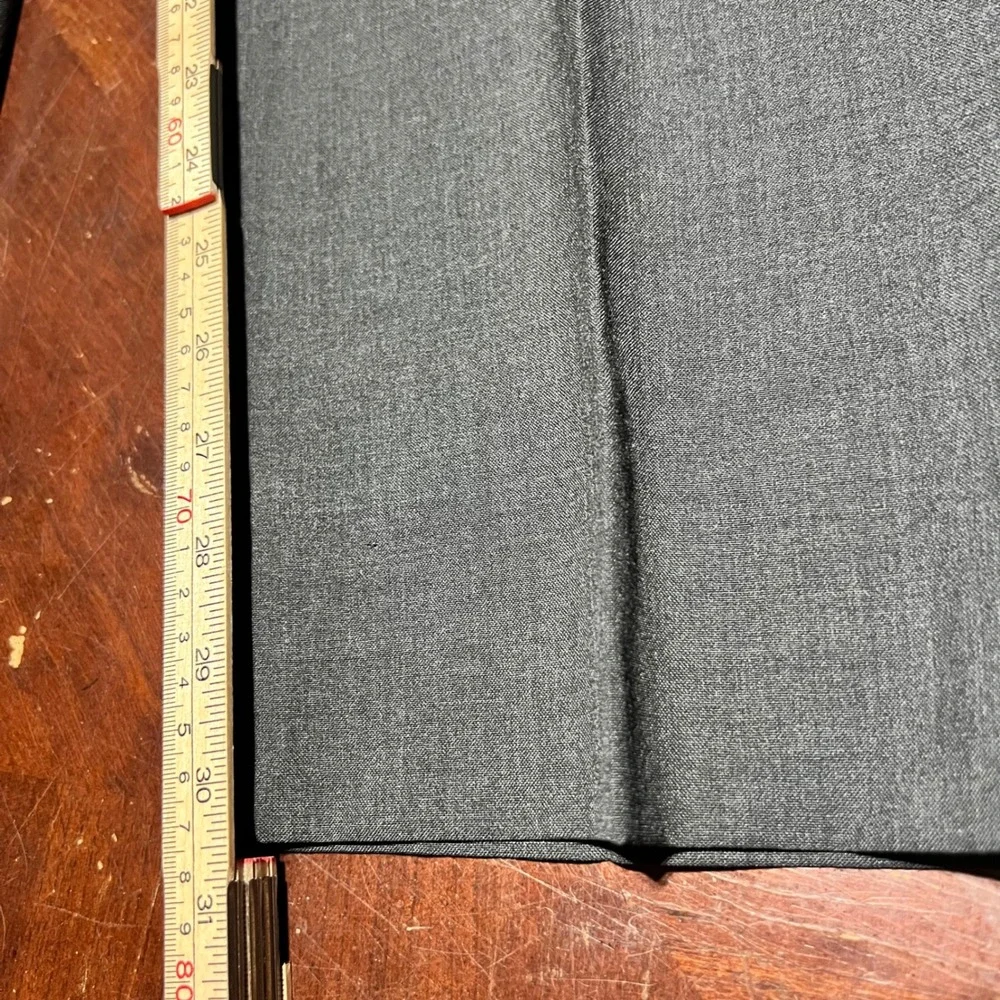 Jos A Bank Mens Charcoal Gray 100% Wool 2 Piece Suit 40L Jacket 34R Pants